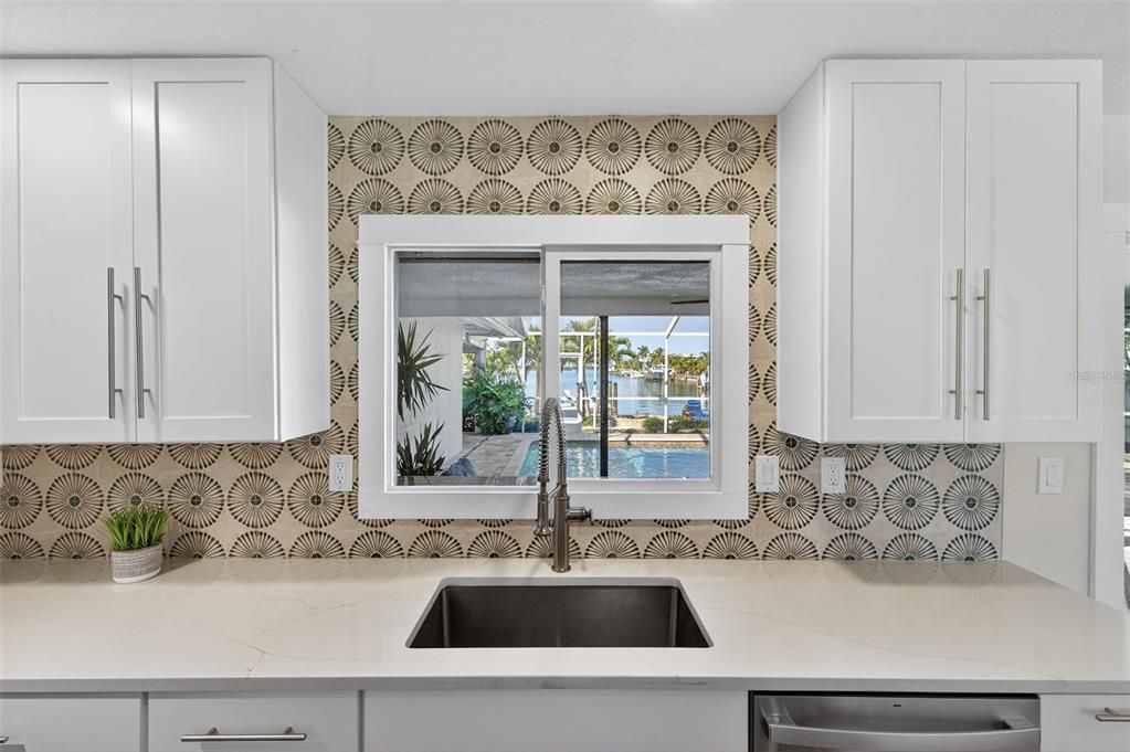 На продажу: $1,299,000 (3 спален, 3 ванн, 1844 Квадратных фут)