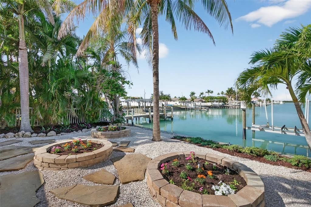 На продажу: $1,299,000 (3 спален, 3 ванн, 1844 Квадратных фут)