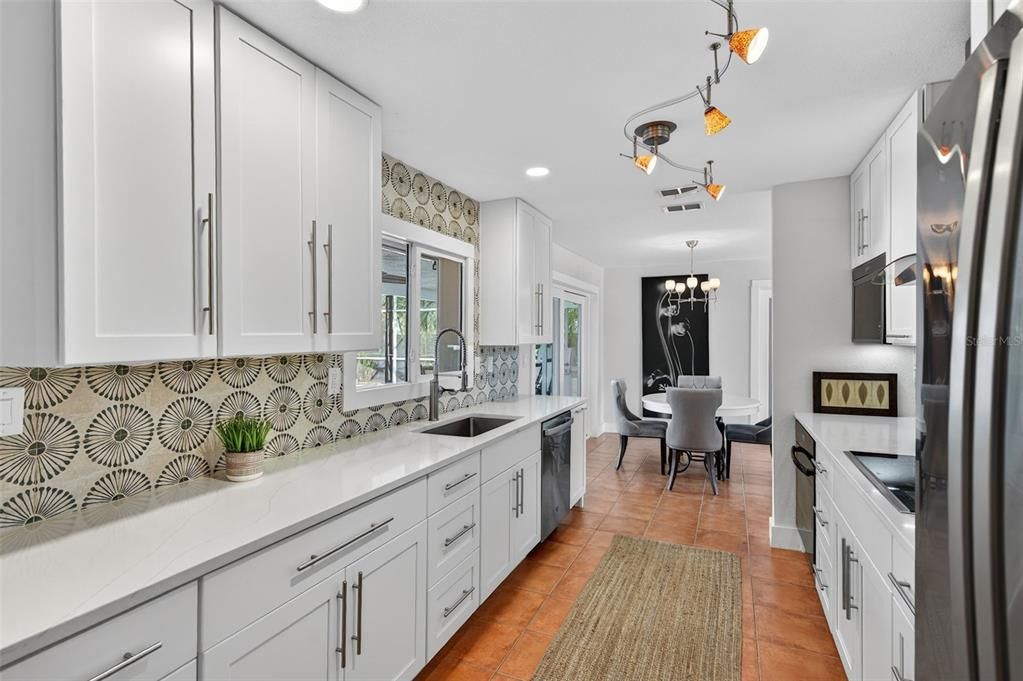 На продажу: $1,299,000 (3 спален, 3 ванн, 1844 Квадратных фут)