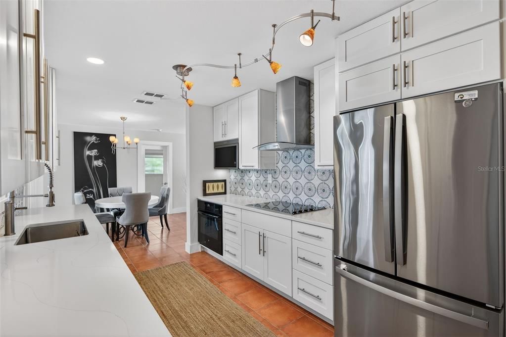 На продажу: $1,299,000 (3 спален, 3 ванн, 1844 Квадратных фут)