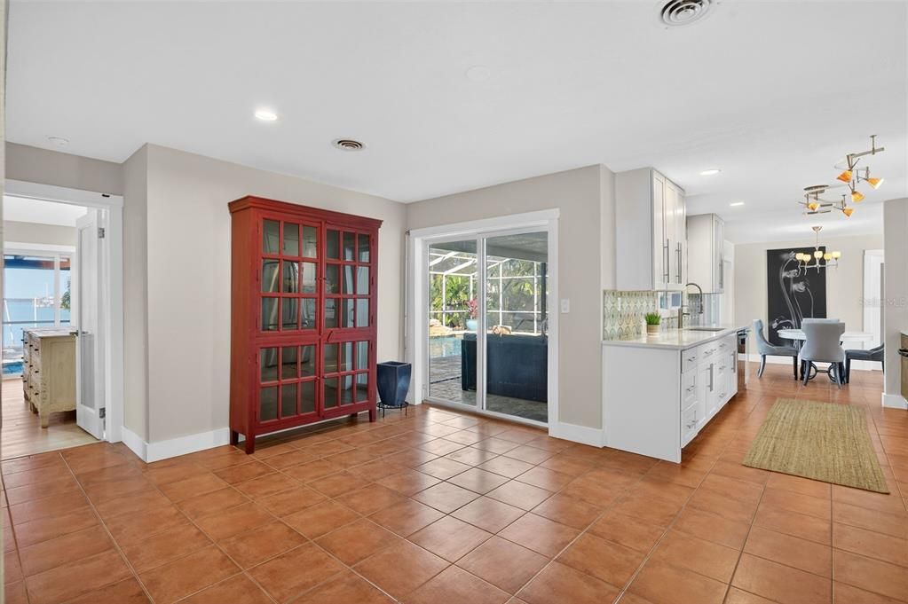 На продажу: $1,299,000 (3 спален, 3 ванн, 1844 Квадратных фут)