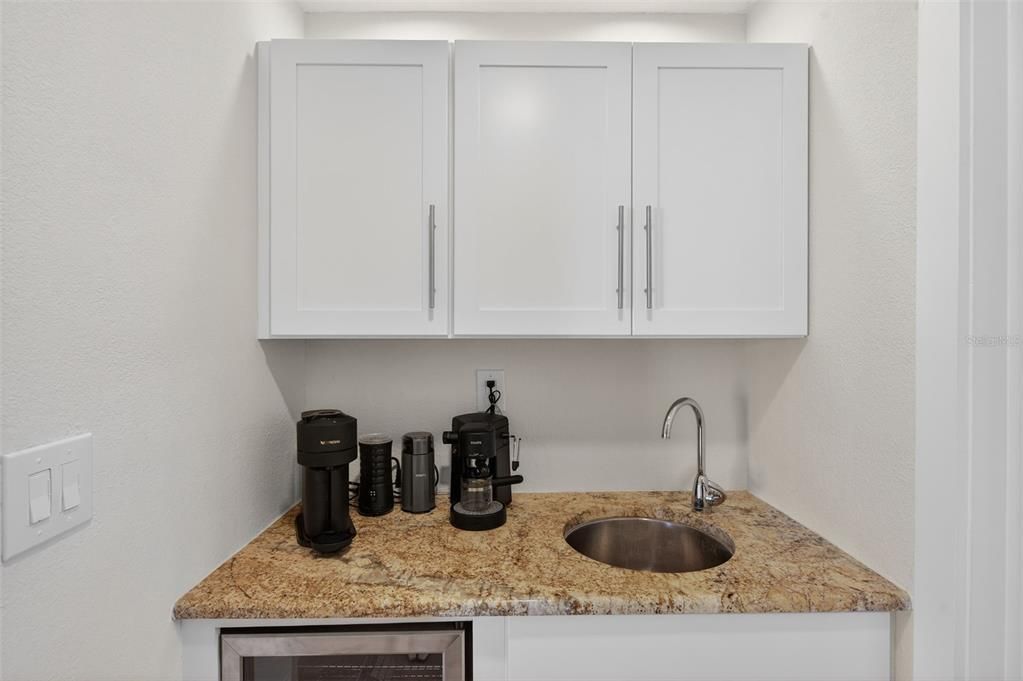 На продажу: $1,299,000 (3 спален, 3 ванн, 1844 Квадратных фут)