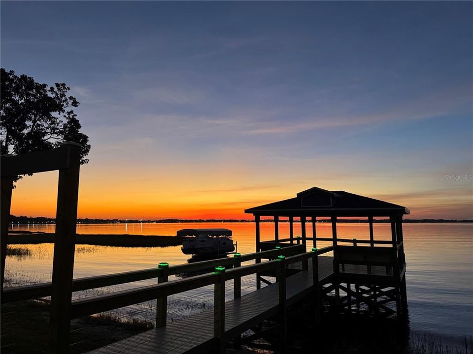 For Sale: $315,000 (2 beds, 2 baths, 1178 Square Feet)