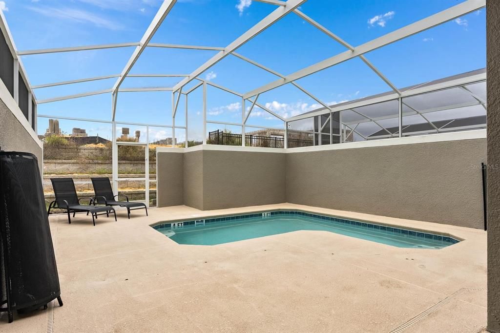 En Venta: $399,900 (4 camas, 3 baños, 1914 Pies cuadrados)