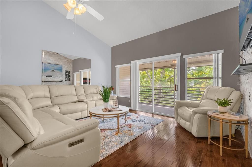 For Rent: $2,200 (3 beds, 2 baths, 1764 Square Feet)