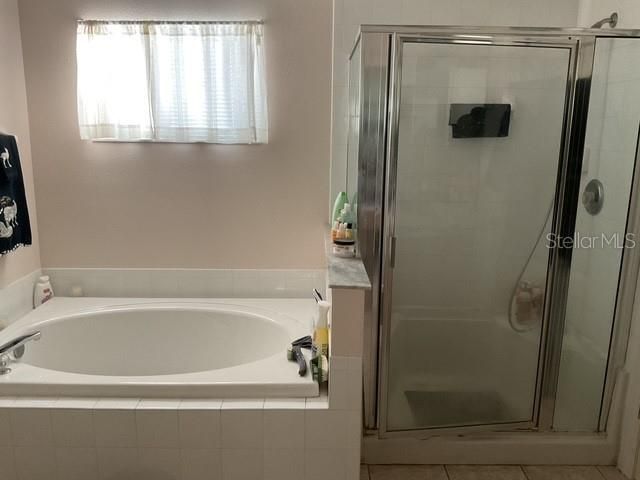 待售: $335,000 (4 贝兹, 2 浴室, 1665 平方英尺)