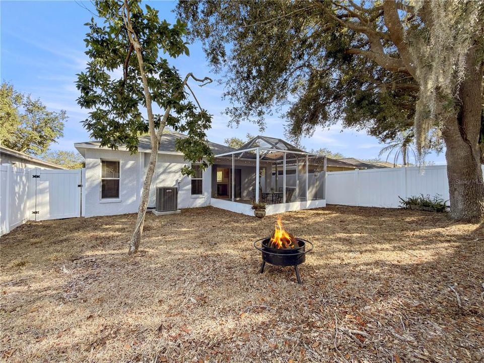 待售: $317,500 (3 贝兹, 2 浴室, 1280 平方英尺)