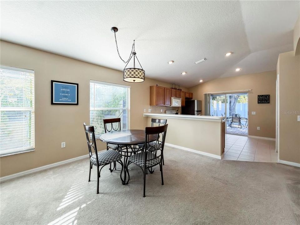 待售: $317,500 (3 贝兹, 2 浴室, 1280 平方英尺)