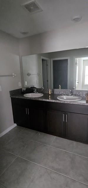 For Rent: $2,100 (4 beds, 2 baths, 1841 Square Feet)