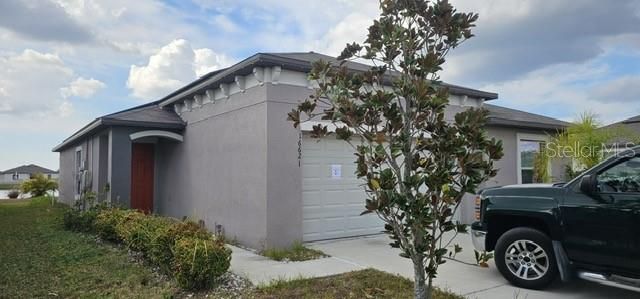 For Rent: $2,100 (4 beds, 2 baths, 1841 Square Feet)