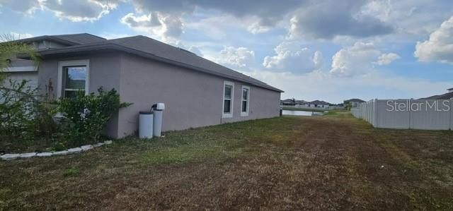 For Rent: $2,100 (4 beds, 2 baths, 1841 Square Feet)