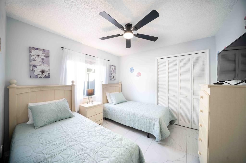 For Rent: $2,340 (3 beds, 2 baths, 1502 Square Feet)