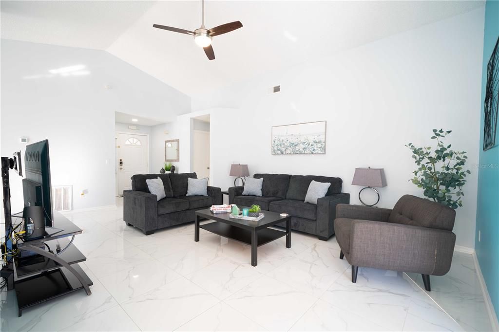 For Rent: $2,340 (3 beds, 2 baths, 1502 Square Feet)