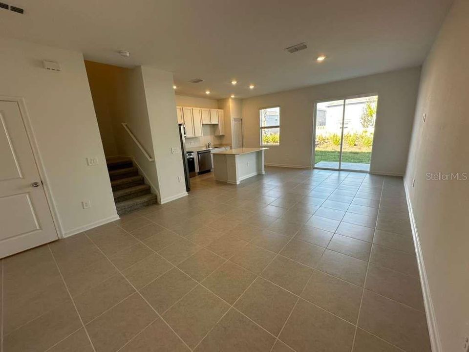 出租: $1,850 (3 贝兹, 2 浴室, 1689 平方英尺)