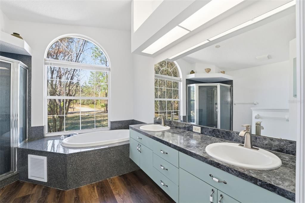 待售: $479,000 (3 贝兹, 2 浴室, 1912 平方英尺)