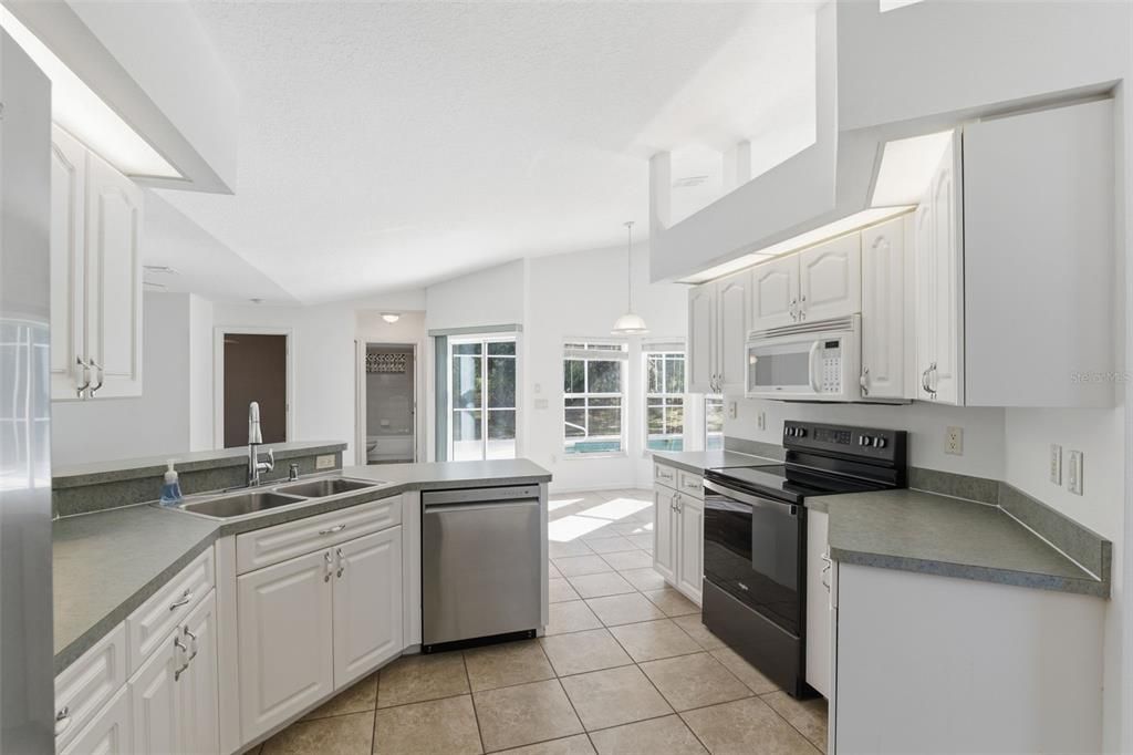 待售: $479,000 (3 贝兹, 2 浴室, 1912 平方英尺)