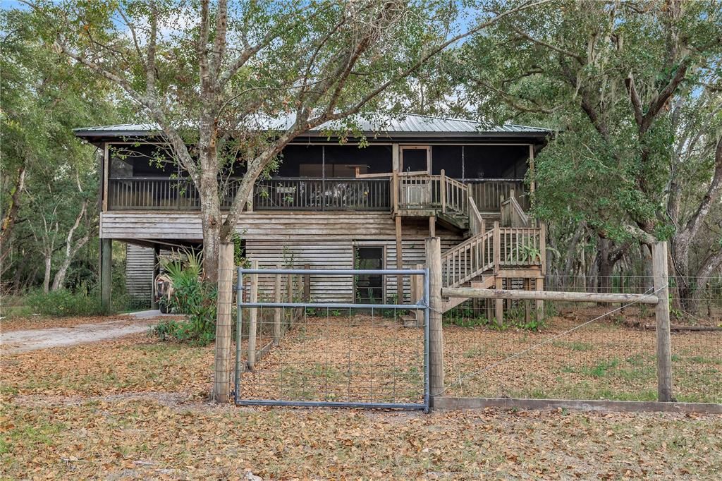 En Venta: $559,900 (2 camas, 2 baños, 1148 Pies cuadrados)