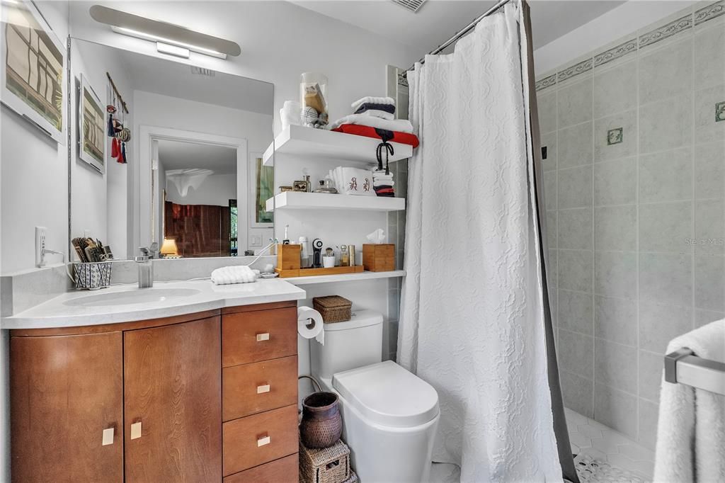 En Venta: $559,900 (2 camas, 2 baños, 1148 Pies cuadrados)