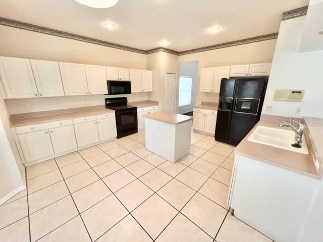 出租: $2,795 (4 贝兹, 3 浴室, 2826 平方英尺)