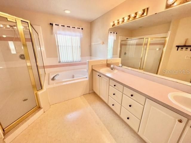 出租: $2,795 (4 贝兹, 3 浴室, 2826 平方英尺)