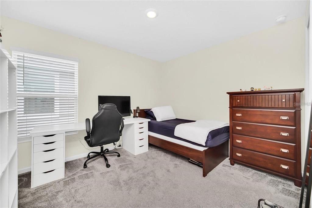 En Venta: $495,000 (6 camas, 3 baños, 2586 Pies cuadrados)