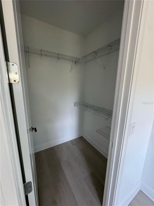 出租: $2,595 (3 贝兹, 2 浴室, 1353 平方英尺)