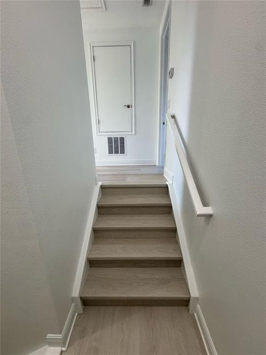 出租: $2,595 (3 贝兹, 2 浴室, 1353 平方英尺)