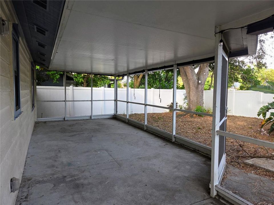 For Rent: $2,450 (3 beds, 2 baths, 1173 Square Feet)