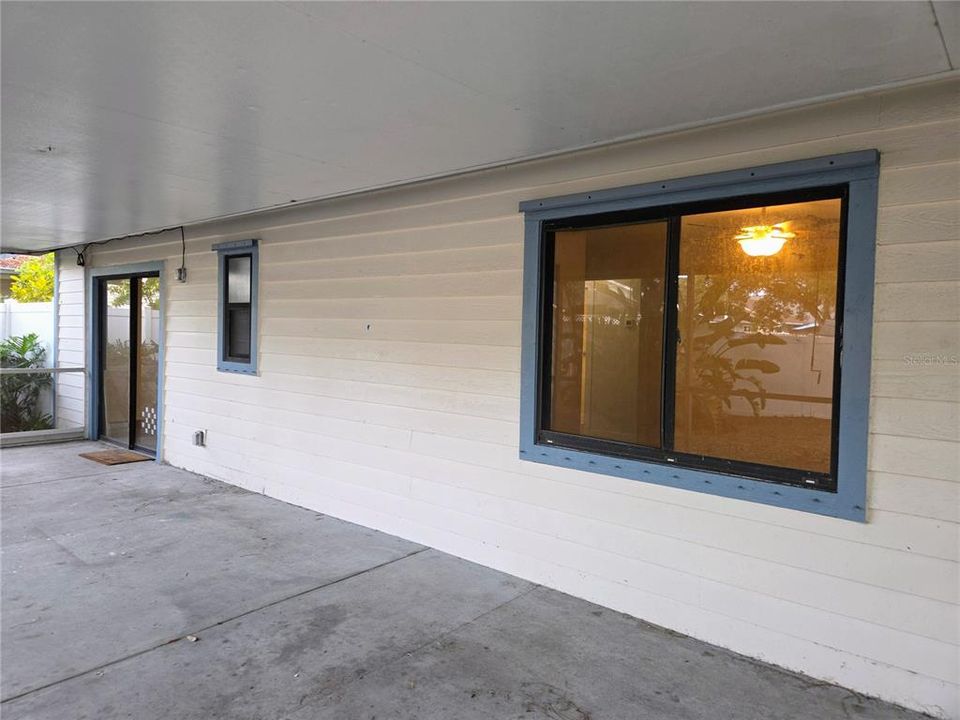 For Rent: $2,450 (3 beds, 2 baths, 1173 Square Feet)