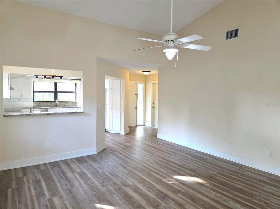 For Rent: $2,450 (3 beds, 2 baths, 1173 Square Feet)
