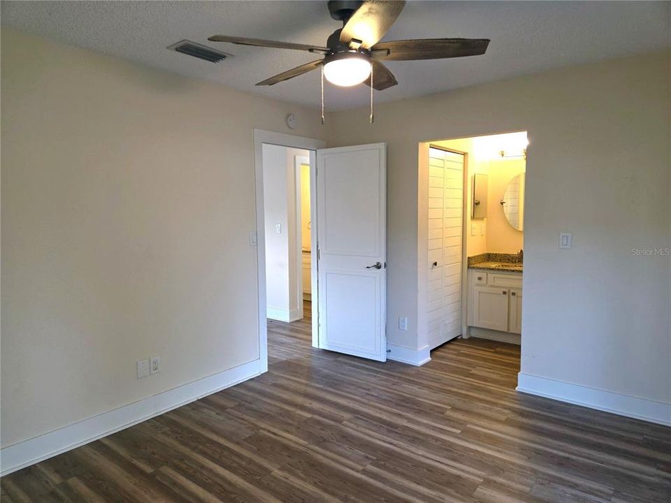 For Rent: $2,450 (3 beds, 2 baths, 1173 Square Feet)
