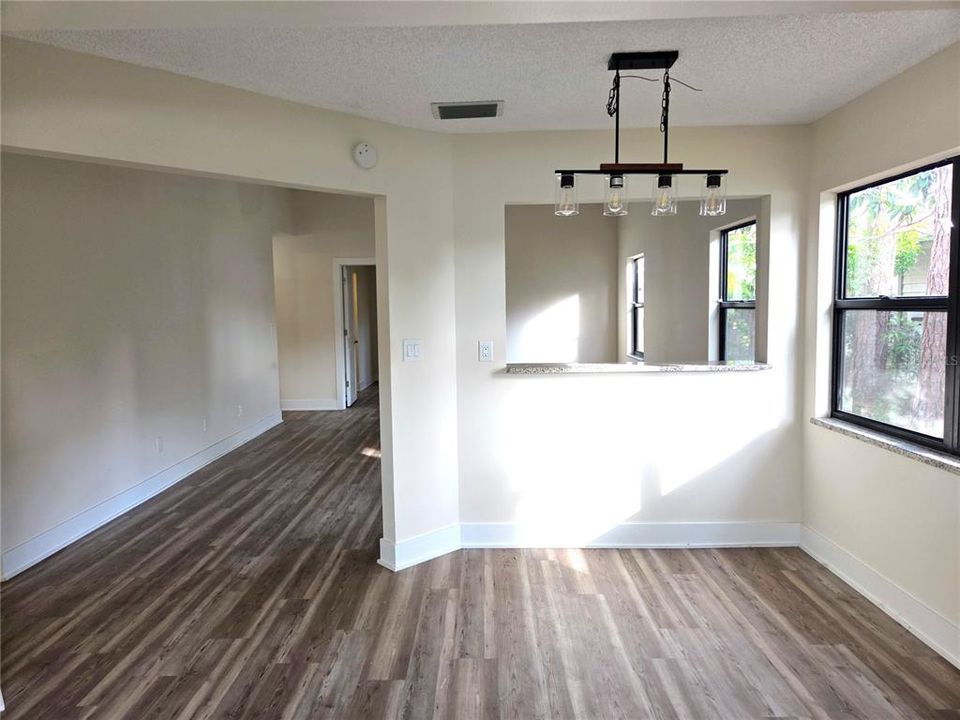 For Rent: $2,450 (3 beds, 2 baths, 1173 Square Feet)