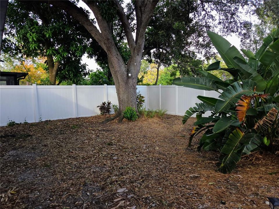 For Rent: $2,450 (3 beds, 2 baths, 1173 Square Feet)