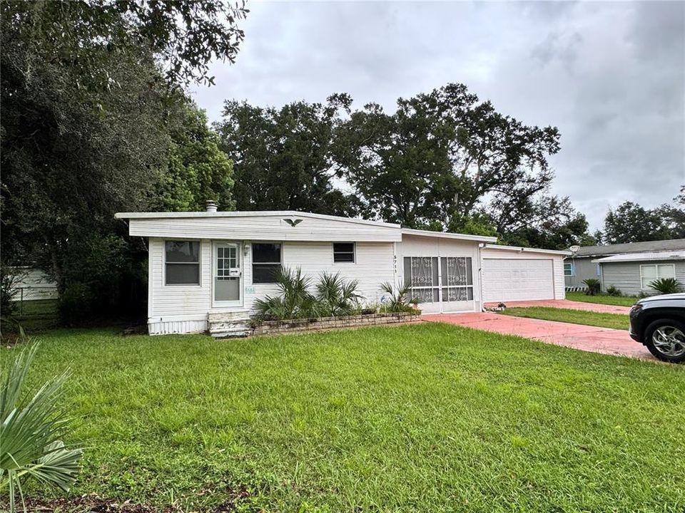 For Sale: $125,000 (3 beds, 2 baths, 1404 Square Feet)