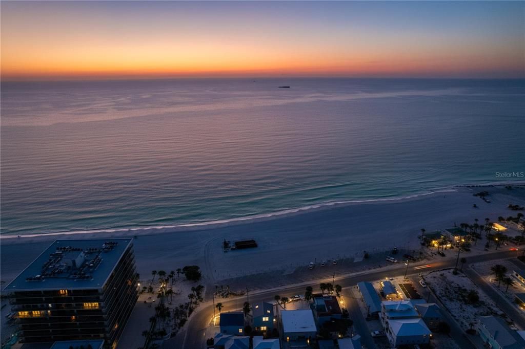 待售: $1,595,000 (3 贝兹, 3 浴室, 1376 平方英尺)