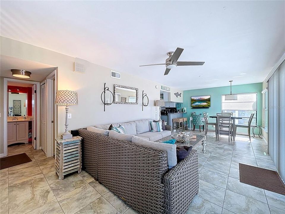 待售: $1,595,000 (3 贝兹, 3 浴室, 1376 平方英尺)