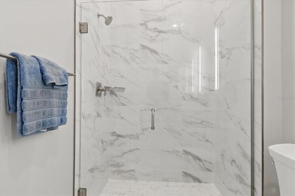 For Sale: $1,250,000 (3 beds, 3 baths, 2471 Square Feet)