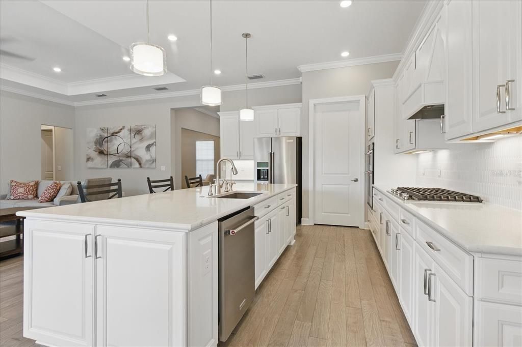 For Sale: $1,250,000 (3 beds, 3 baths, 2471 Square Feet)