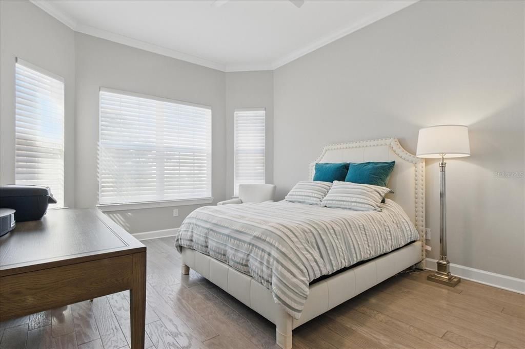 For Sale: $1,250,000 (3 beds, 3 baths, 2471 Square Feet)