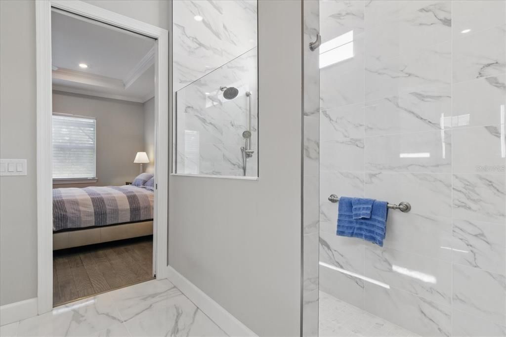 For Sale: $1,250,000 (3 beds, 3 baths, 2471 Square Feet)