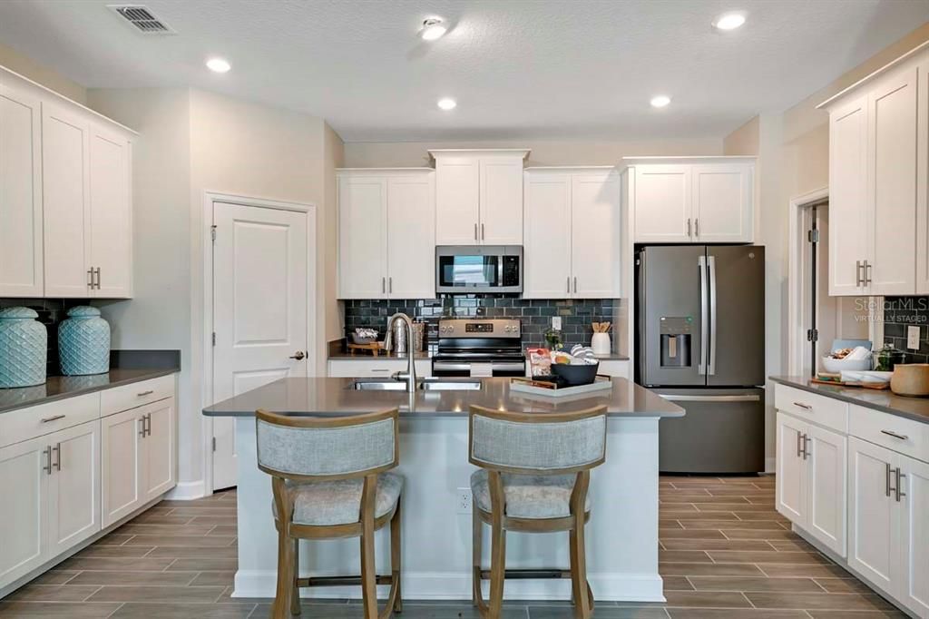 For Sale: $507,701 (4 beds, 3 baths, 2139 Square Feet)