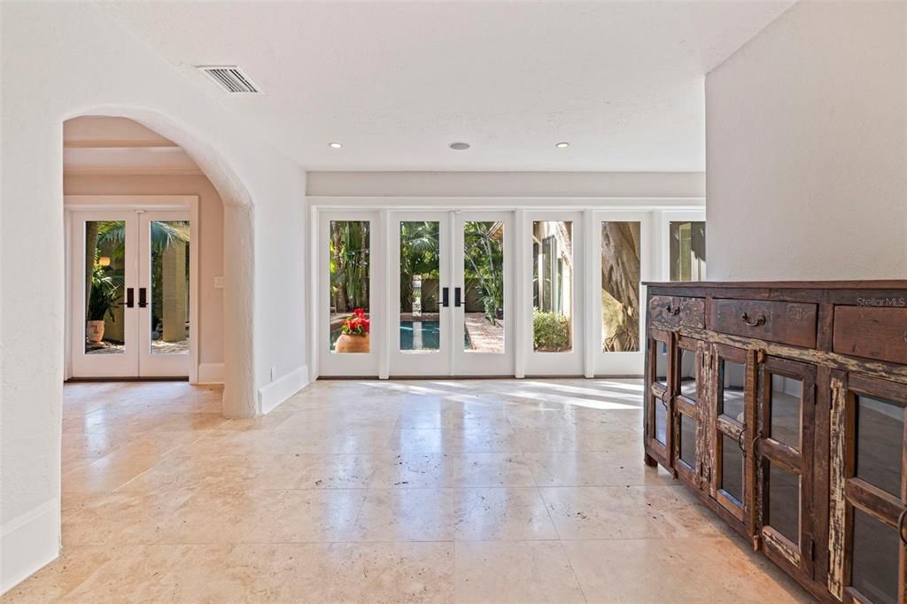 For Sale: $1,795,000 (4 beds, 3 baths, 2698 Square Feet)