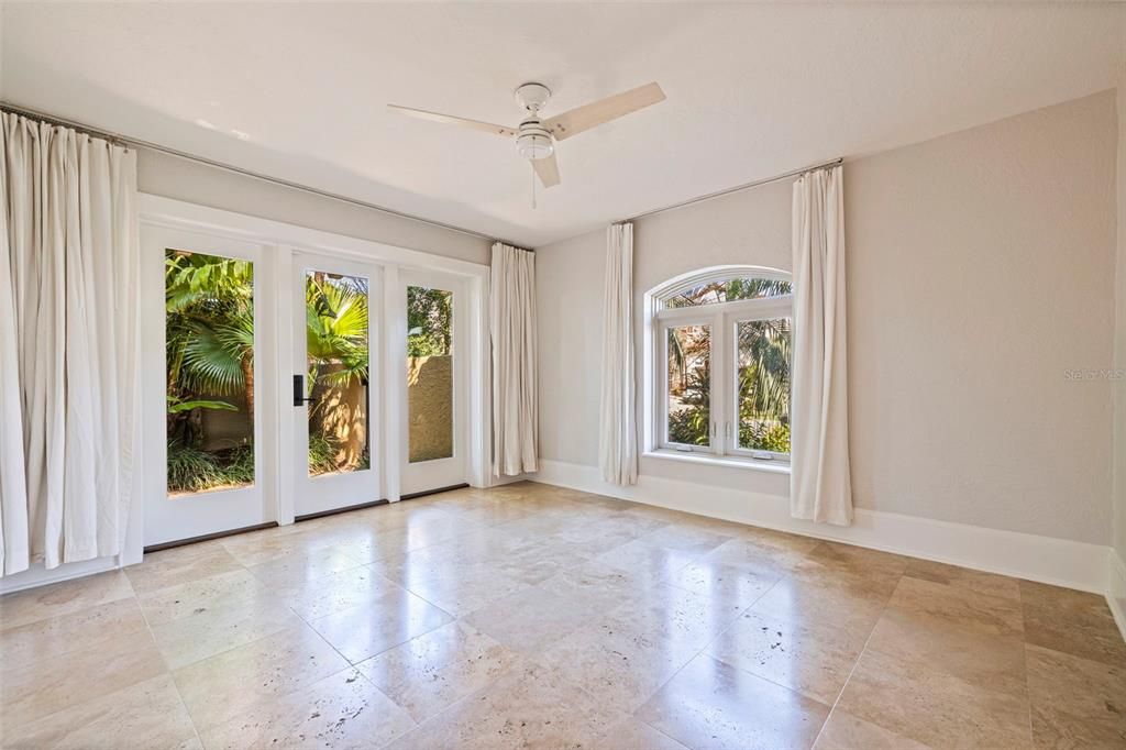 For Sale: $1,795,000 (4 beds, 3 baths, 2698 Square Feet)