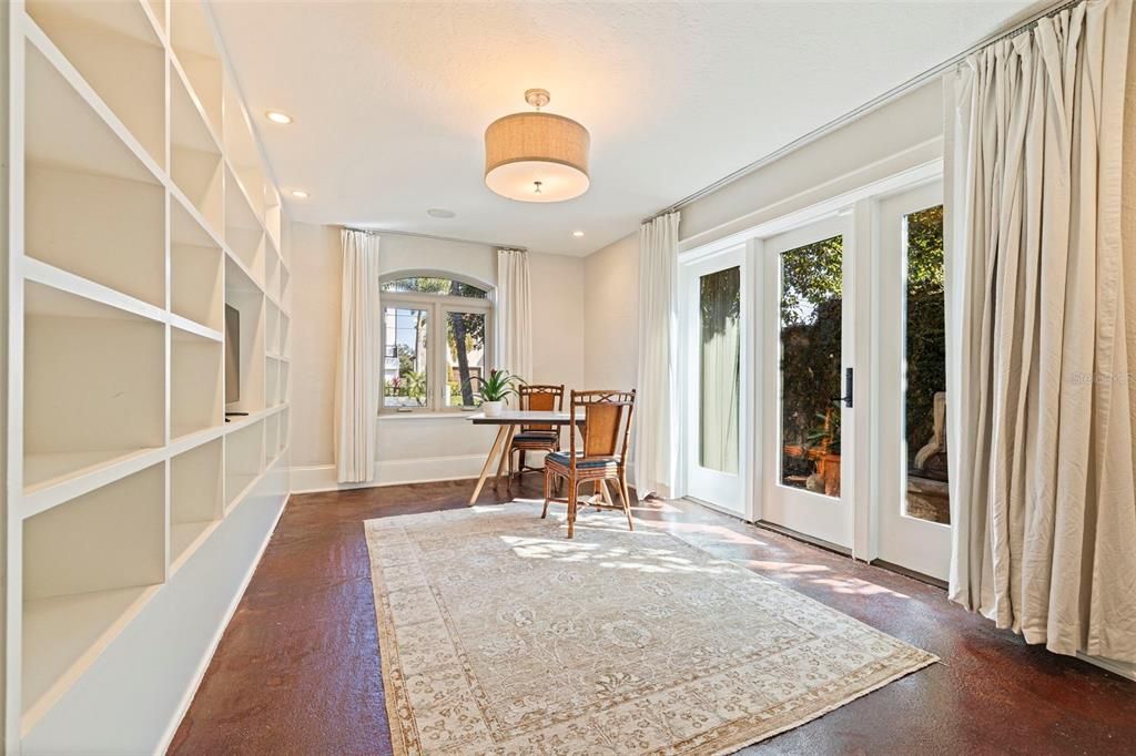 For Sale: $1,795,000 (4 beds, 3 baths, 2698 Square Feet)