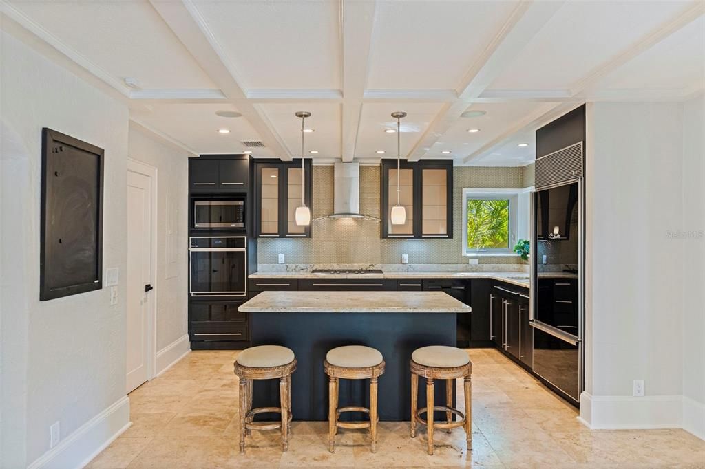 For Sale: $1,795,000 (4 beds, 3 baths, 2698 Square Feet)