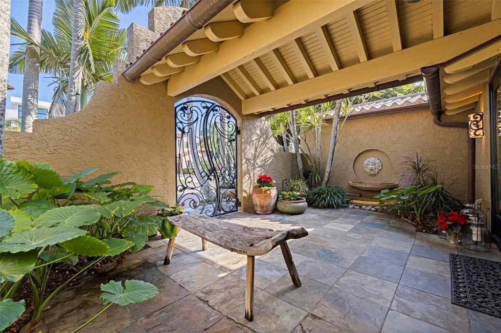 For Sale: $1,795,000 (4 beds, 3 baths, 2698 Square Feet)