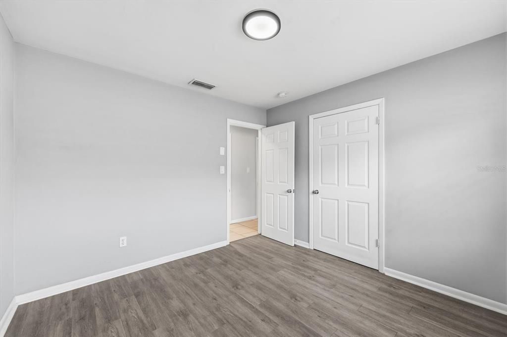 For Sale: $349,900 (3 beds, 1 baths, 1226 Square Feet)