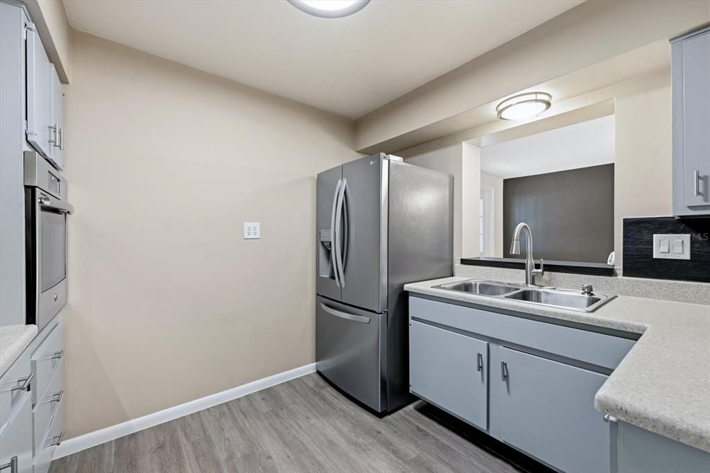For Sale: $349,900 (3 beds, 1 baths, 1226 Square Feet)