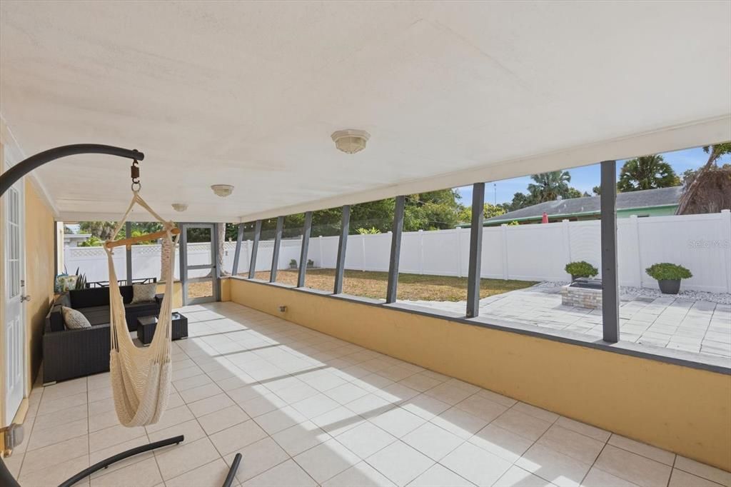 For Sale: $349,900 (3 beds, 1 baths, 1226 Square Feet)