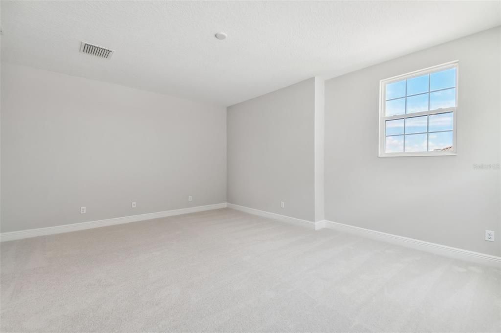 For Rent: $4,200 (4 beds, 4 baths, 3281 Square Feet)